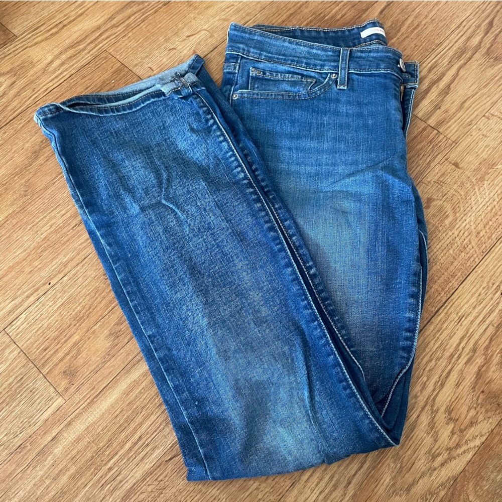 Levi's Women's Bootcut Jeans in Classic Blue Denim